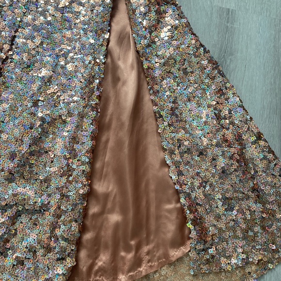Rose gold sequin one shoulder dress - Picture 3 of 8